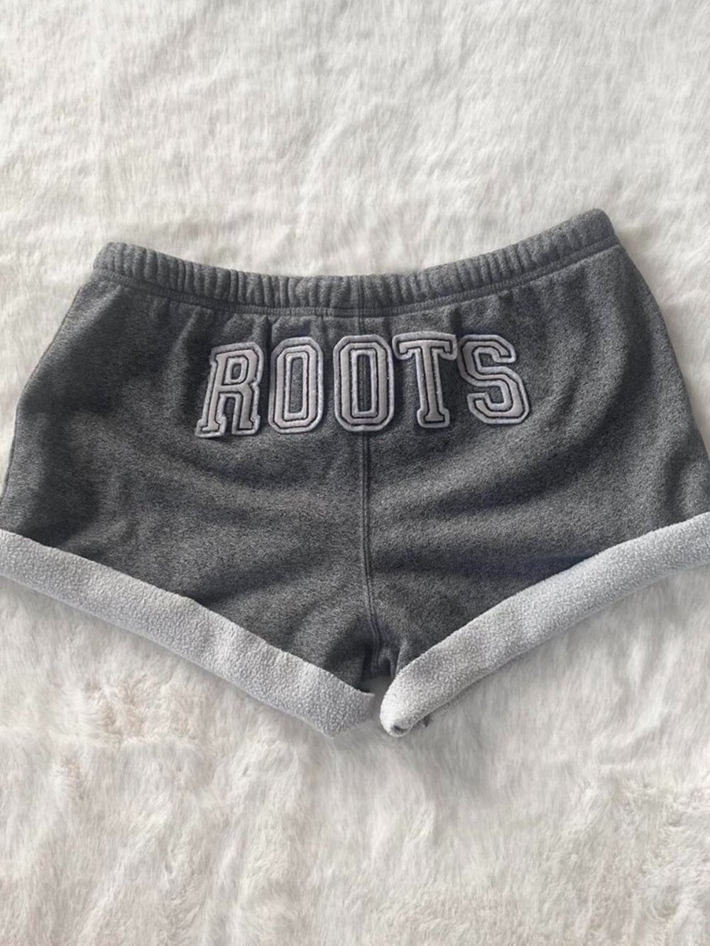 y2k ROOTS gray sweat shorts ♡₊⋆